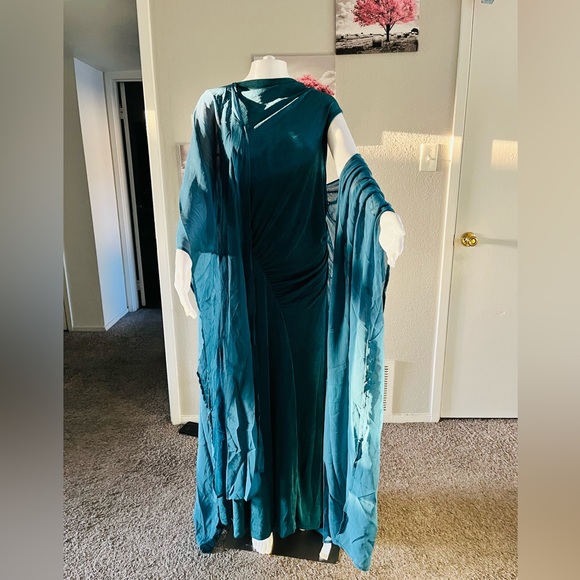 Teal blue Cloak sleeve caot and Ruched side dress🥰unwear and unused party dress - Picture 7 of 7